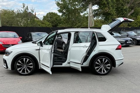 Volkswagen Tiguan R LINE TDI BMT 4MOTION DSG - PAN ROOF - APPLE CAR PLAY -ADAPTIVE CRUISE 20