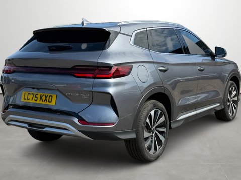 BYD Seal U 1.5 DM-i PHEV AWD Design Auto 9