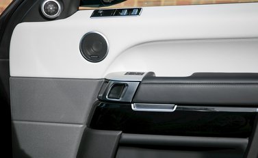 Land Rover Range Rover Sport 5.0 SVR 22