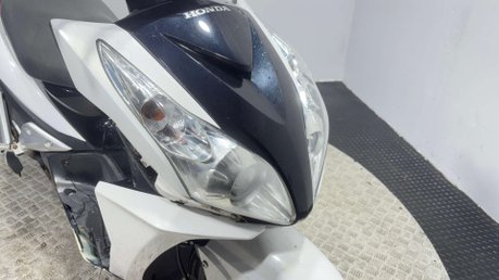 Honda Vision NSC 50 R 2014 17K RUNNING PROJECT SCOOTER 50CC SPARES OR REPAIR 8