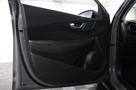 Hyundai KONA SE 43