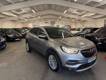 Vauxhall Grandland X 1.2 Turbo Sport Nav SUV 5dr Petrol Manual Euro 6 (s/s) (130 ps)