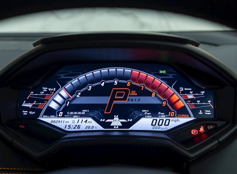 Lamborghini Huracan LP640-4 EVO 13