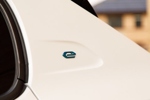 Peugeot 208 GT 9