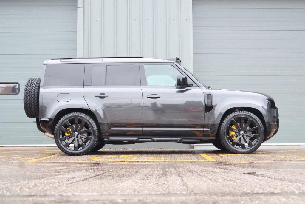 Land Rover Defender 110 2026 110 HARD TOP  HSE 350 FITTED WITH SVR SEAT FRONT AND REAR SEATS 4