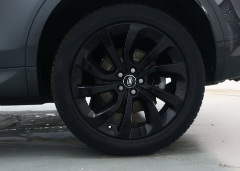 Land Rover Discovery Sport 2.0 Discovery Sport R-Dynamic HSE D Auto 4WD 5dr 17