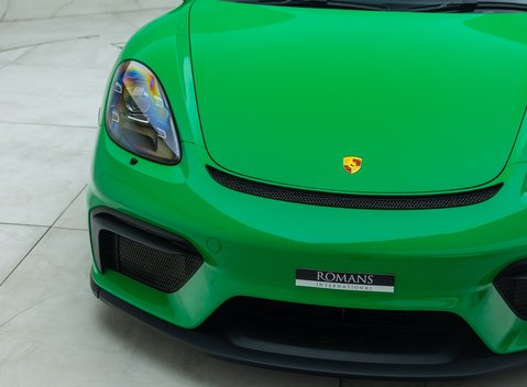 Porsche Cayman GT4 (718) 28
