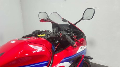 Honda CBR 2024 74 PLATE E-CLUTCH ONLY 240 MILES MOT AUTO 650CC SPORTS BIKE 15