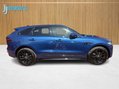 Jaguar F-Pace 2.0 D200 MHEV R-Dynamic SE SUV 5dr Diesel Auto AWD Euro 6 (s/s) (204 ps) 19