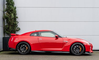 Nissan GT-R R35 TRACK EDITION 3