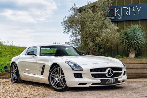 Mercedes-Benz SLS Coupe 2