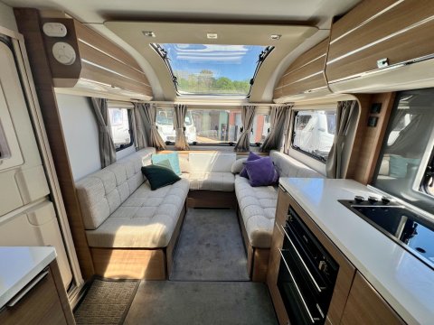 Adria Adora 612 DL Seine 12