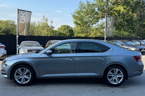 Skoda Superb SE L TSI DSG - FULL SKODA SERVICE HISTORY 9