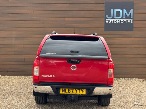 Nissan Navara 2.3 Navara Tekna dCi 4WD 5dr 5