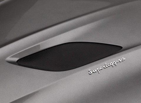 Aston Martin DBS Superleggera 22