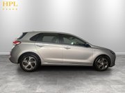 Hyundai i30 1.0 T-GDi MHEV SE Connect Hatchback 5dr Petrol Hybrid DCT Euro 6 (s/s) (120 8
