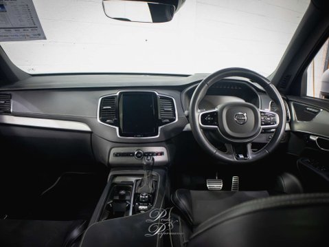 Volvo XC90 2.0 XC90 R-Design D5 PowerPulse AWD Auto 4WD 5dr 38