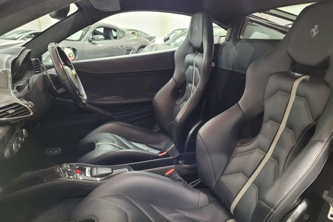 Ferrari 458 ITALIA DCT 15