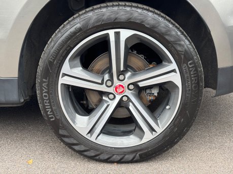 Jaguar F-Pace 2.0 D180 Portfolio SUV 5dr Diesel Auto AWD Euro 6 (s/s) (180 ps) 12