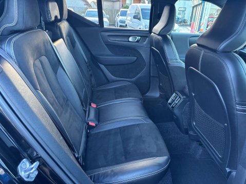 Volvo XC40 1.5 XC40 R-Design T3 5dr 17