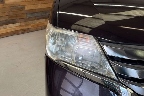 Nissan Serena 23