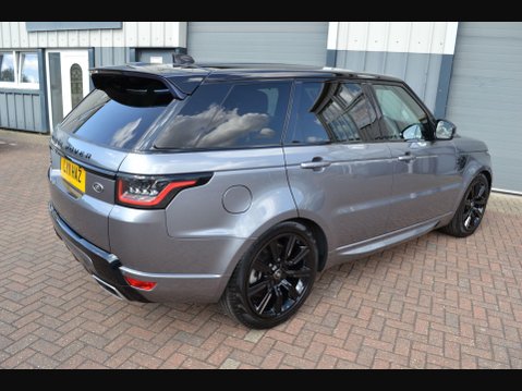 Land Rover Range Rover Sport 3.0 SD V6 HSE Dynamic Auto 4WD Euro 6 (s/s) 5dr 21