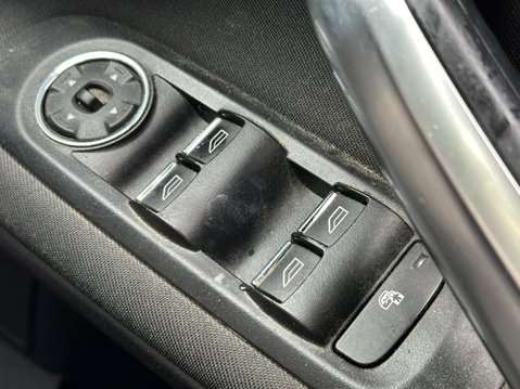 Ford Mondeo 2.0 TDCi Zetec Euro 5 5dr 15