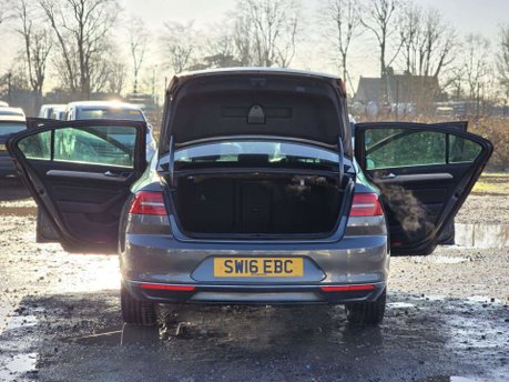 Volkswagen Passat 2.0 TDI BlueMotion Tech GT Saloon 4dr Diesel DSG Euro 6 (s/s) (150 ps) 14