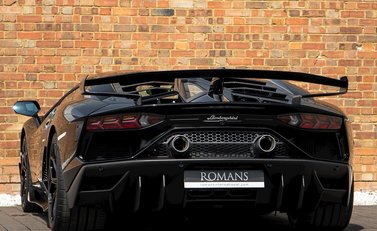 Lamborghini Aventador SVJ LP 770-4 3