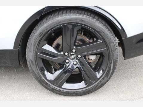 Land Rover Discovery DYNAMIC HSE 39