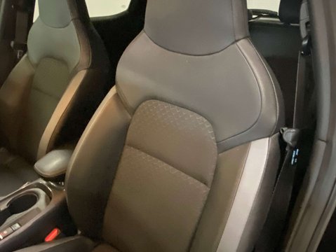 Nissan Juke 1.0 Juke N-Connecta DiG-T 5dr 39