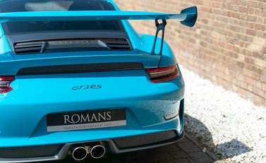Porsche 911 GT3 RS (991.2) 23