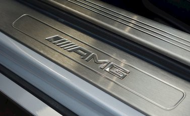 Mercedes-Benz SLS AMG Roadster 18