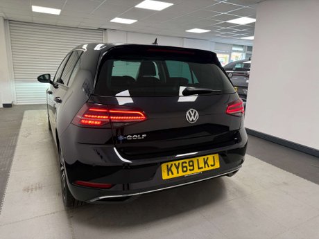 Volkswagen Golf e-Golf 5dr 10