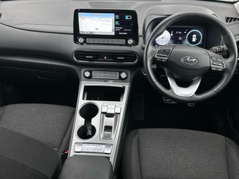 Hyundai KONA PREMIUM 3
