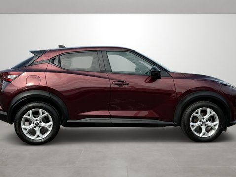 Nissan Juke 1.0 DiG-T 114 N-Connecta 5dr 9
