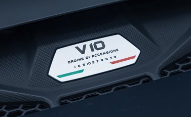 Lamborghini Huracan LP640-4 EVO 23