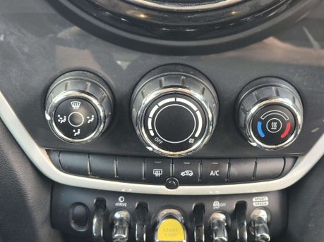 Mini Countryman 1.5 7.6kWh Cooper SE SUV 5dr Petrol Plug-in Hybrid Auto ALL4 Euro 6 (s/s) ( 26