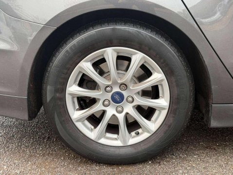 Ford Mondeo 1.5 TDCi ECOnetic Zetec Euro 6 (s/s) 5dr 76