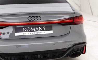 Audi RS7 Sportback Carbon Black 22