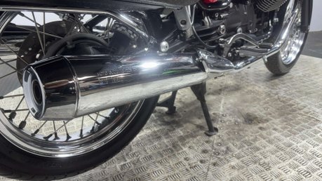 Moto Guzzi V7 750 2009 26K NEW MOT SERVICED 1 OWNER MODERN RETRO BIKE 750CC 13