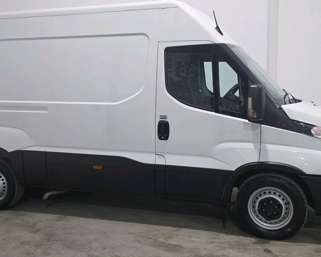 Iveco Daily DAILY BUISNESS 35S18 DIESEL 3.0 Van 3520L WB