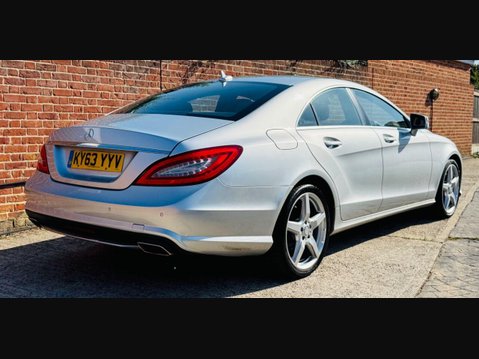 Mercedes-Benz CLS 2.1 CLS250 CDI AMG Sport Coupe 4dr Diesel G-Tronic+ Euro 5 (s/s) (204 ps) 5