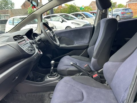Honda Jazz I-VTEC SE 9