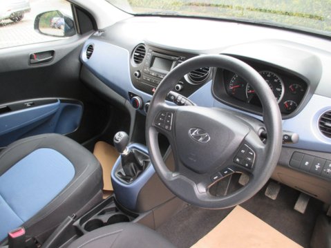 Hyundai i10 1.2 SE Euro 5 5dr 17