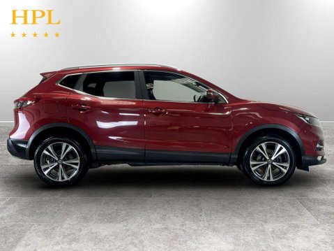 Nissan Qashqai 1.6 DIG-T N-Connecta SUV 5dr Petrol Manual Euro 6 (s/s) (163 ps) 8