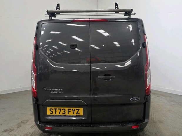Ford Transit Custom 300 L2 DIESEL FWD 2.0 Eco Blue 170ps Low Roof Limited Van 7