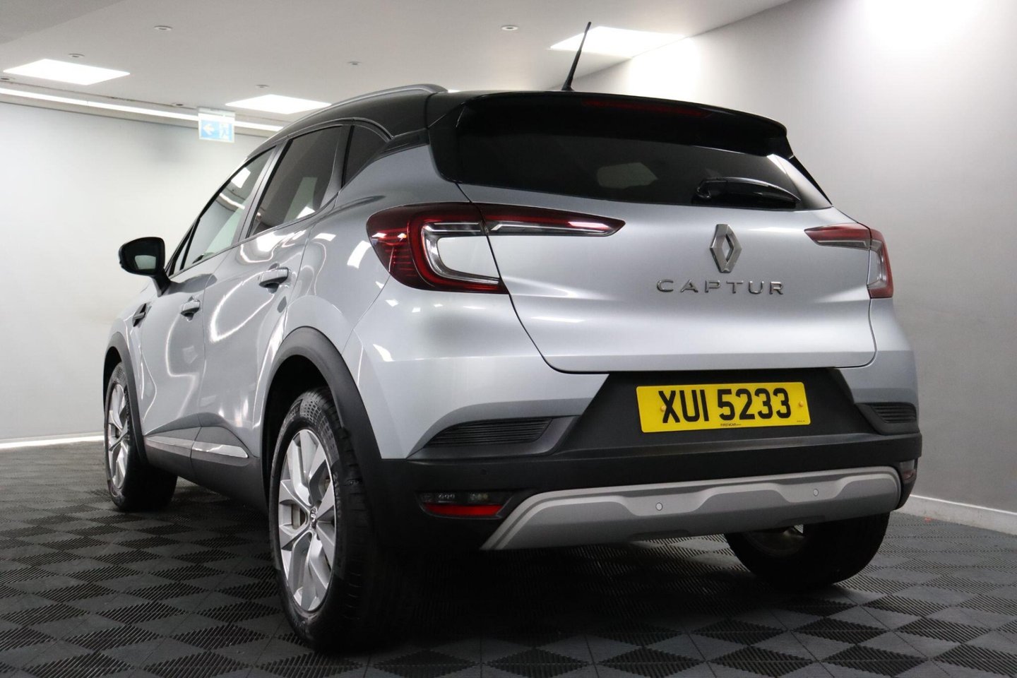 2021 Renault Captur — image 27
