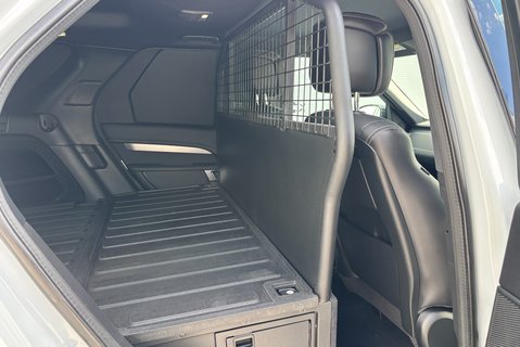 Land Rover Discovery D300 R-Dynamic HSE MHEV Panel Van 17