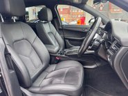 Porsche Macan PDK 3